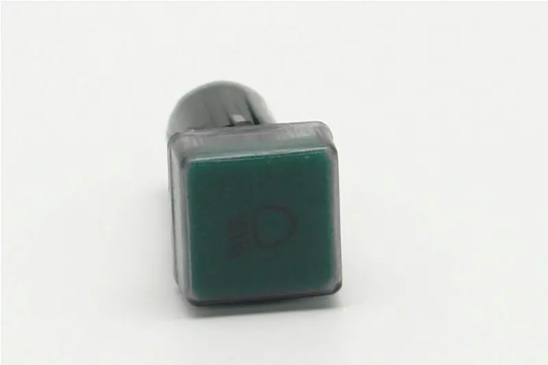 SK0010226-CZ20260306-083332-0-1772757212-size5-17574075049562-175 78358925 Kontrolka světel střechy - zelená Oblíbený