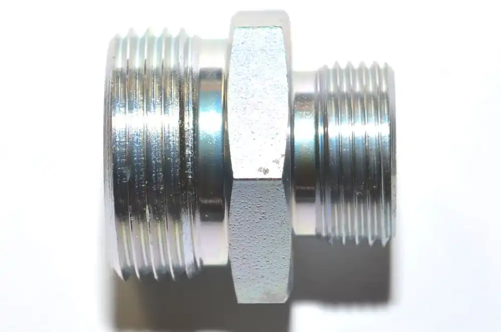 Spojka přímá redukovaná M 30x2 - M 22x1,5 Omezená Nabídka