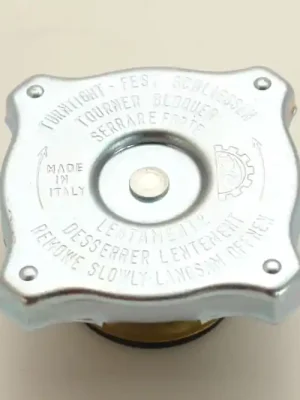 SK0010412-CZ20260306-083332-0-1772757212-size5-PROD020222 97-2501 Uzávěr chladiče 50 kpa Celosvětová Doprava