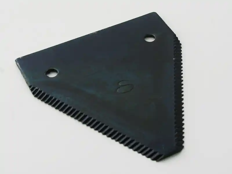 SK0010594-CZ20260306-083332-0-1772757212-size5-PROD019803 Zlevněný Nůž 15.5 -2 díry 0-5030-804