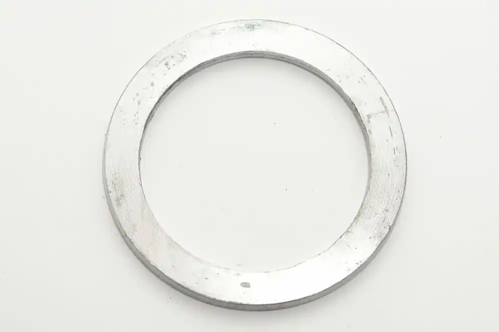 62113308 Vymezovací podložka středového čepu 4,3 mm Ihned K Objednání