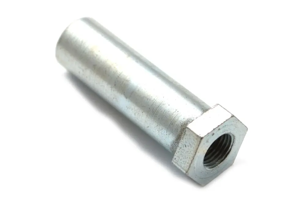 SK0011479-CZ20260306-083332-0-1772757212-size5-17682111106494-175 Zetor 43.210.006 Matice seřizovací Novinka