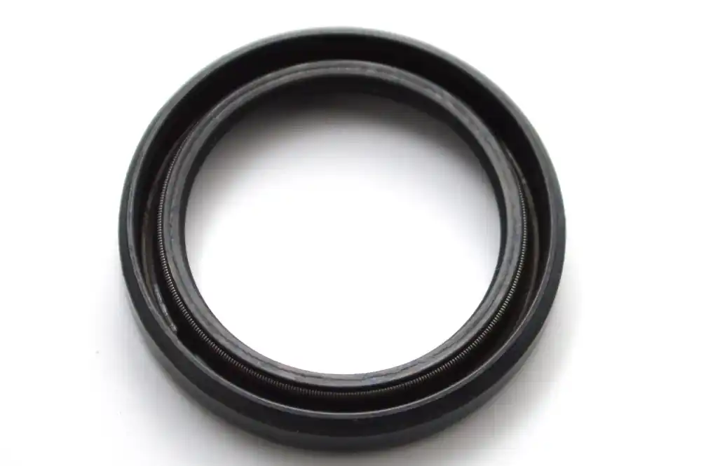 SK0012480-CZ20260306-083332-0-1772757212-size5-17688303218802-175 Zetor 93-0983 Gufero 30x40x7 FRT Limitovaná Edice