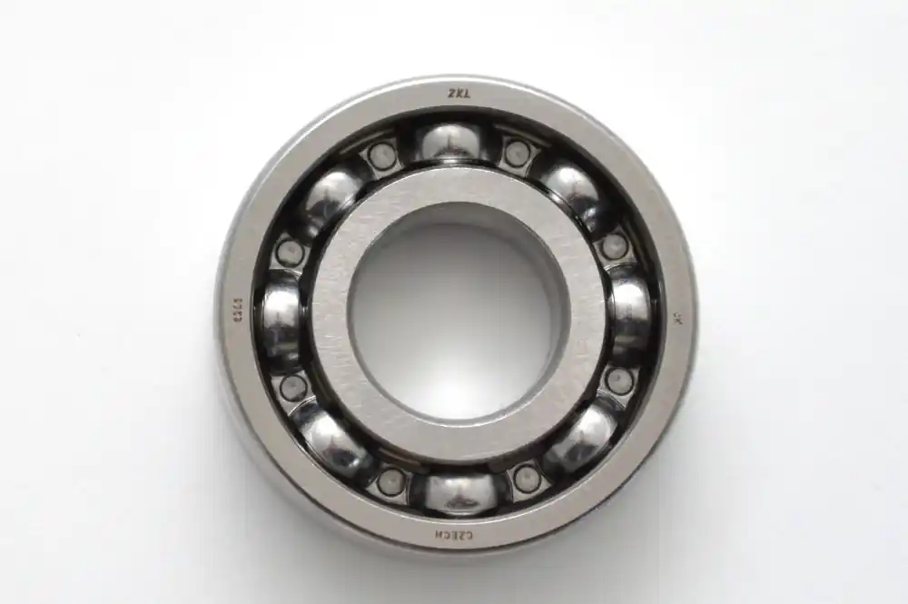 SK0012614-CZ20260306-083332-0-1772757212-size5-17405640782724-175 Zlevněný Ložisko kuličkové 6203 ZKL