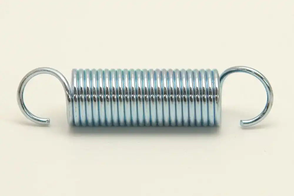 69115381 Pružina otevírání kapoty Ihned K Objednání