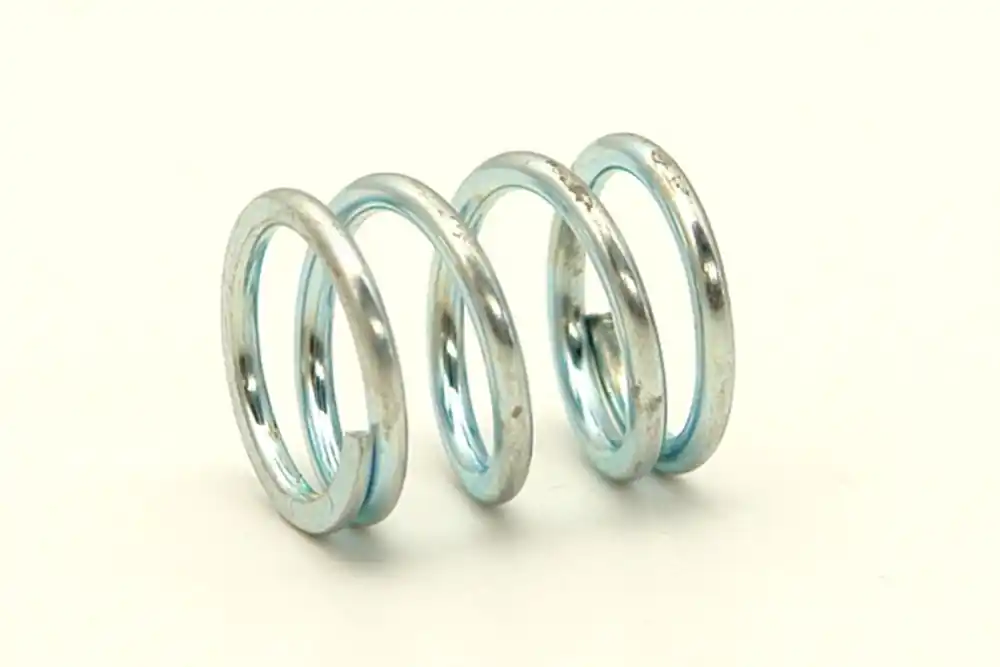 SK0014396-CZ20260306-083332-0-1772757212-size5-17627805181775-175 Zetor 78.302.464 Pružina Nová Kolekce