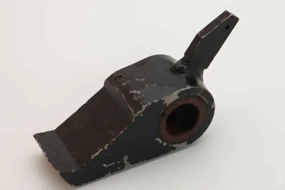 SK0016517-CZ20260306-083332-0-1772757212-size5-17603380646353-175 Agrostroj 94336100 Západka s pouzdrem Koupit Online