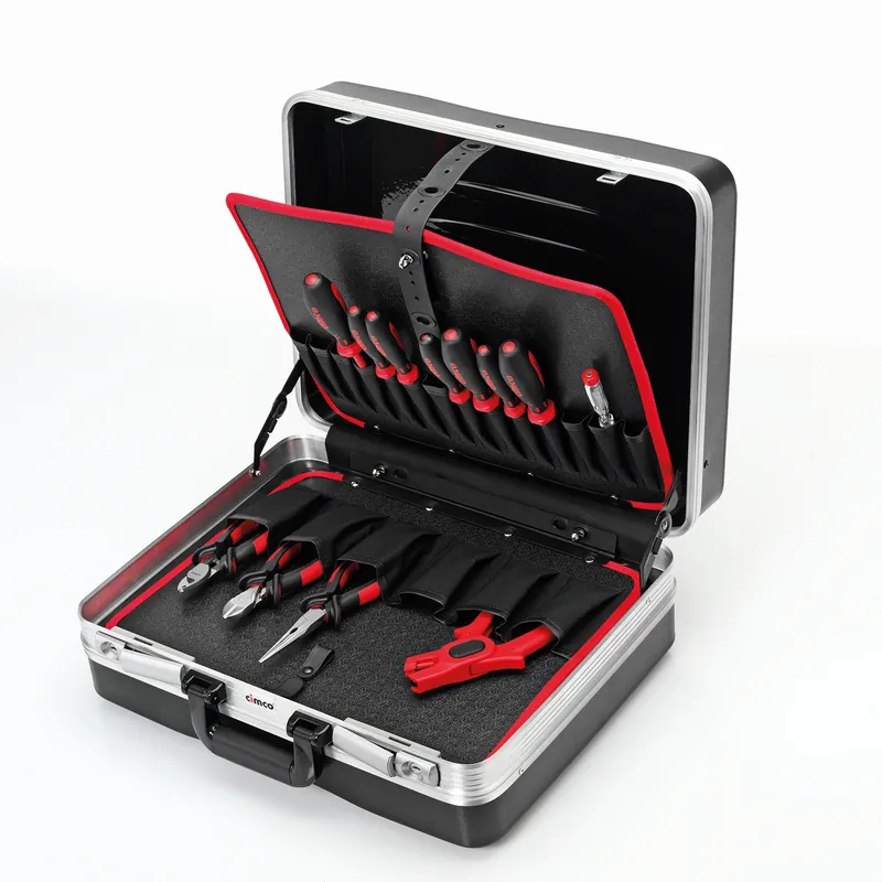 Zlevněný CIMCO Plastový kufr METRO s nářadím (13 ks)