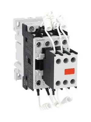 SK0179473-CZ20260306-083626-0-1772757395-pim-1287539_1 3P stykač 7,5KVAR 400V 50/60Hz Zlevněný